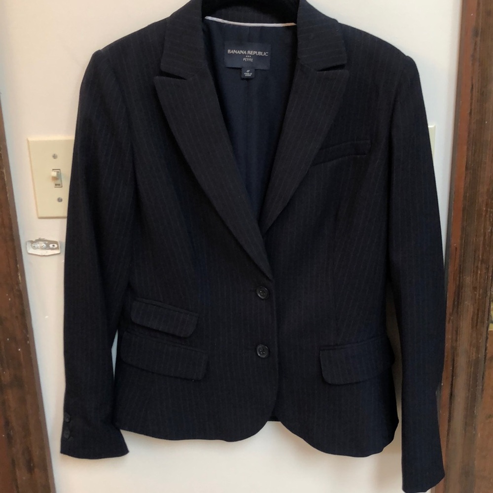 Barely worn Banana Republic suit jacket